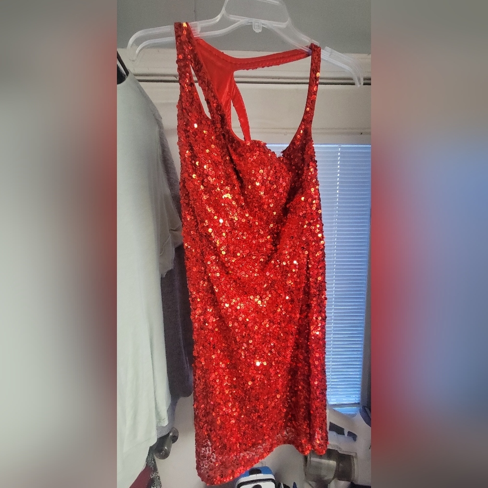 Red Short Sequin Sexy Size 10 Dress